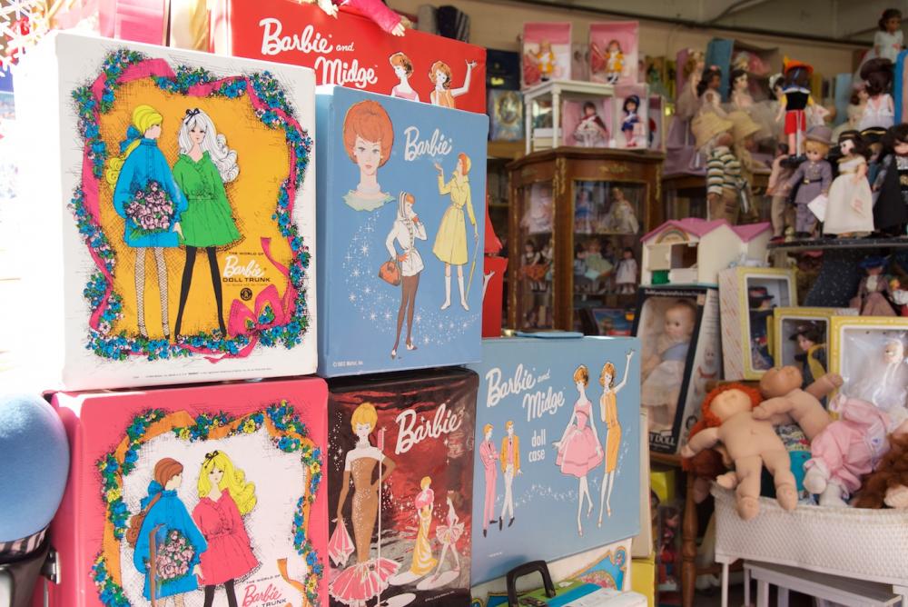 vintage doll shops