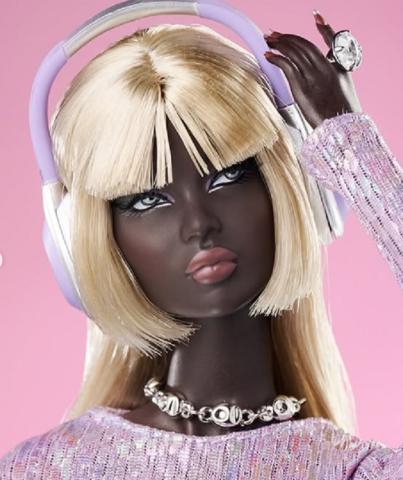 NU Face Holographic Novae (Integrity Toys / Fashion Royalty